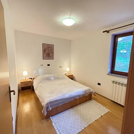 Viola Apartman *